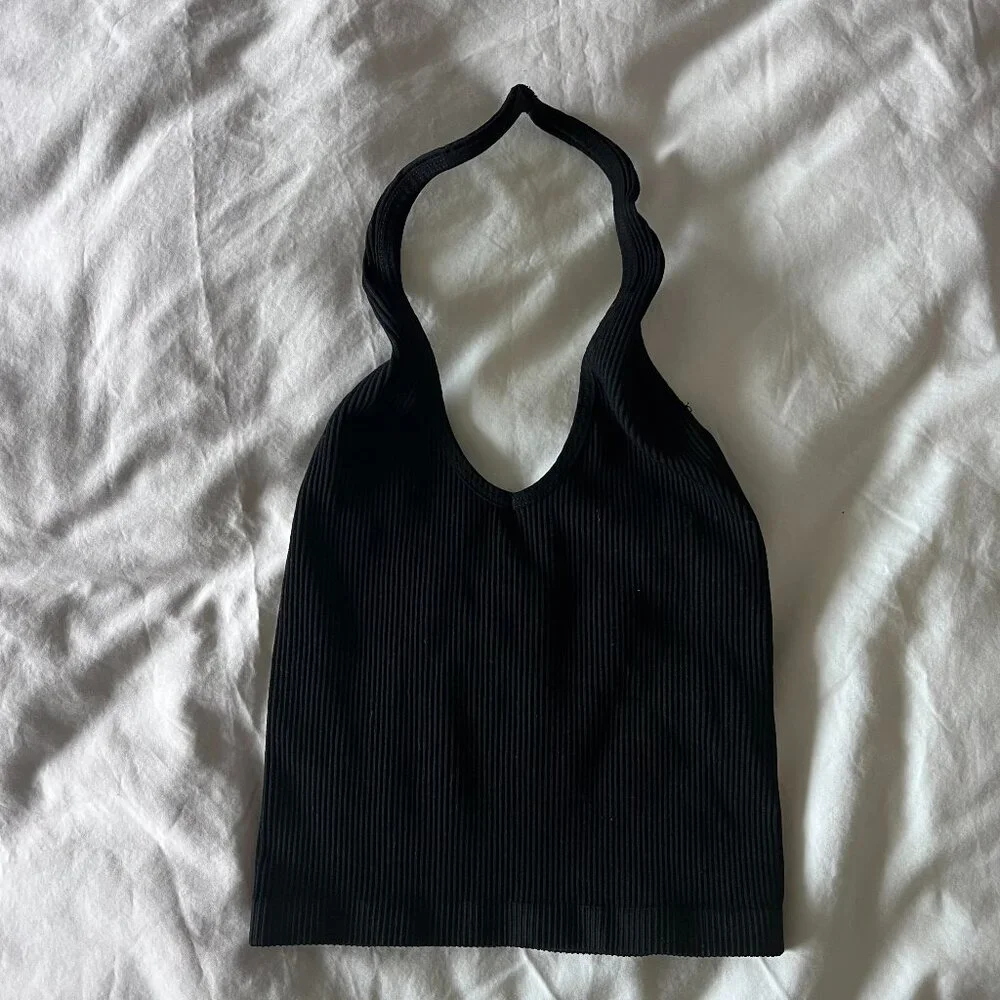 Urban Outfitters | Stretchy Cropped Halter - Picture 1 of 4